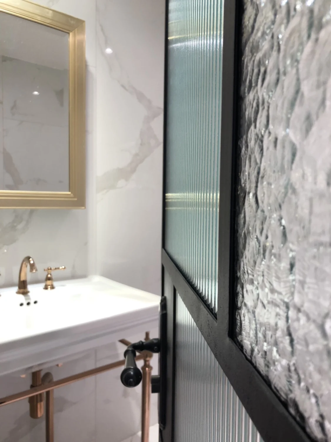 Трехточечный кронштейн для умы – обзор и цена Home Bathroom Design Simple